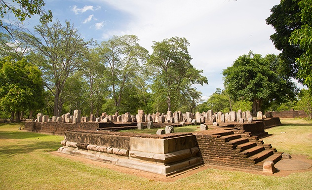 Cycle through UNESCO Anuradhapura with a local guide - Experience - Sri Lanka In Style